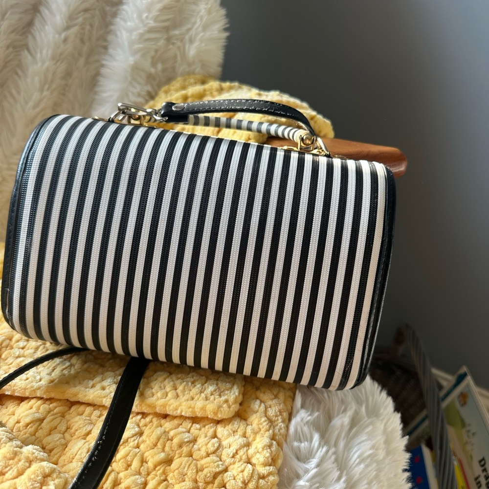 Vintage Striped Black and White Women's Handbag - Picture 2 of 8